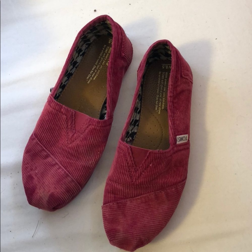 Toms